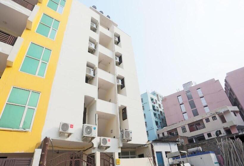 Отель O A P Residency