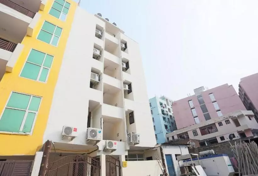 Hotelli O A P Residency