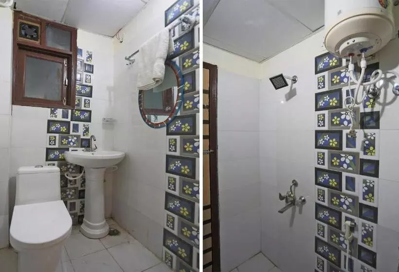 Hotelli O A P Residency