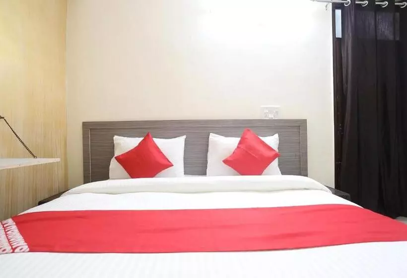 Hotelli O A P Residency