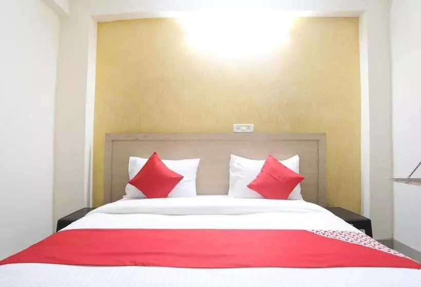 Hotelli O A P Residency