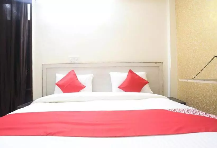 Hotelli O A P Residency