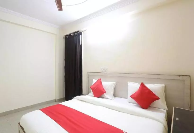 Hotelli O A P Residency