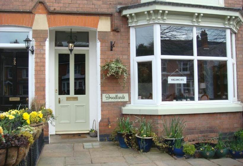 펜션 Broadlands Guest House