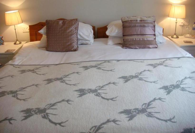 펜션 Broadlands Guest House