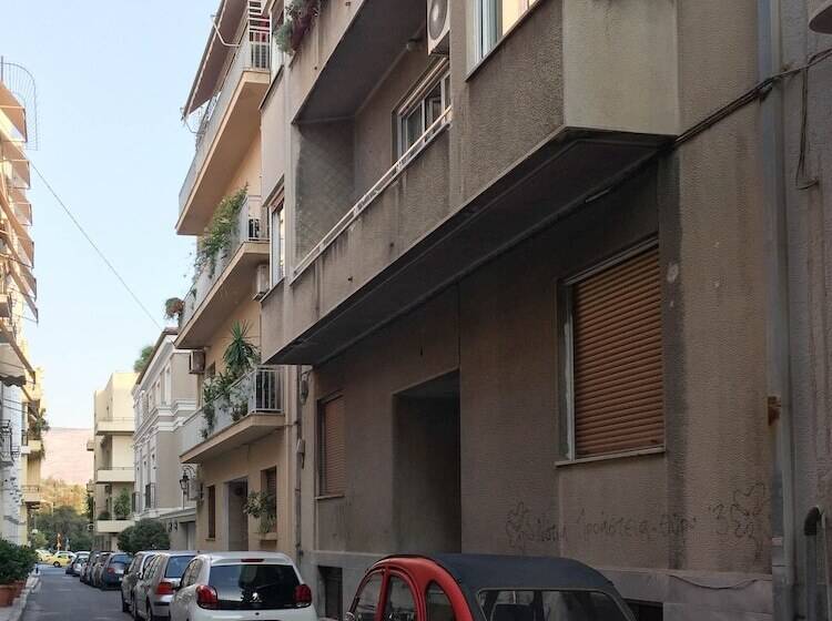 Chic And Cosy Flat In Plaka By Upstreet