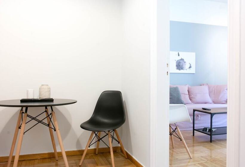 Chic And Cosy Flat In Plaka By Upstreet