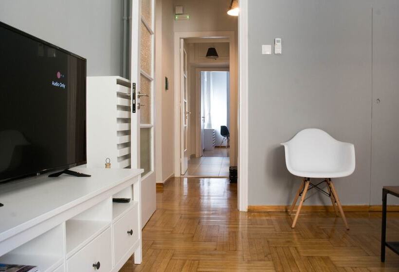 Chic And Cosy Flat In Plaka By Upstreet