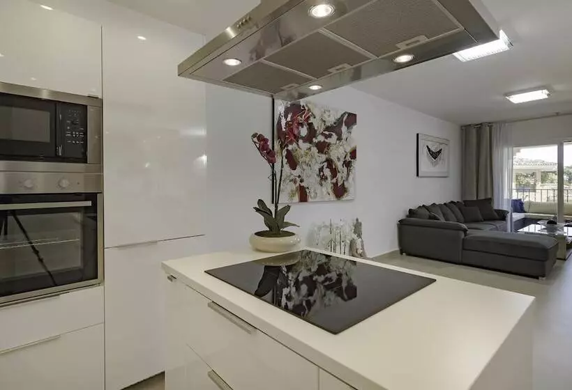 Fantastic Apartment Near Puerto Banus