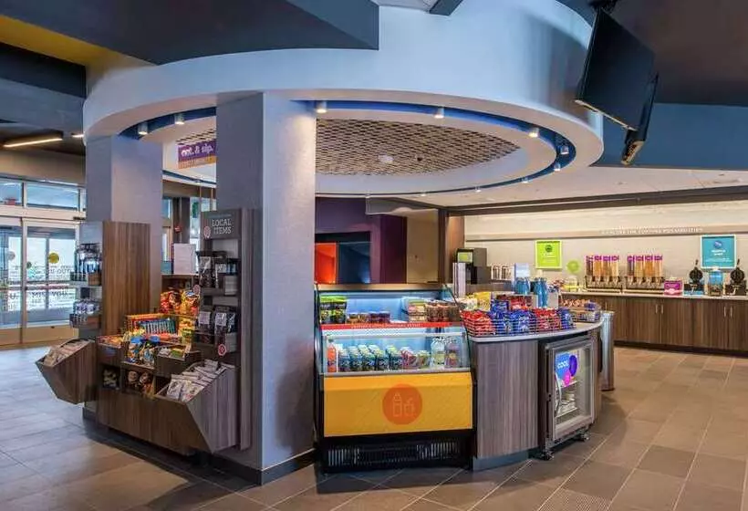 هتل Tru By Hilton Elkhart, In