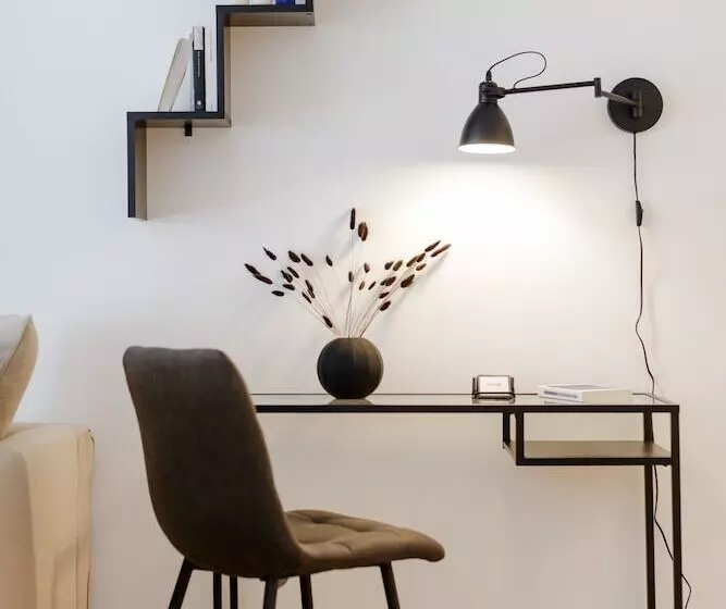 Modern 1bd Apartment Close To The Acropolis Museum By Upstreet