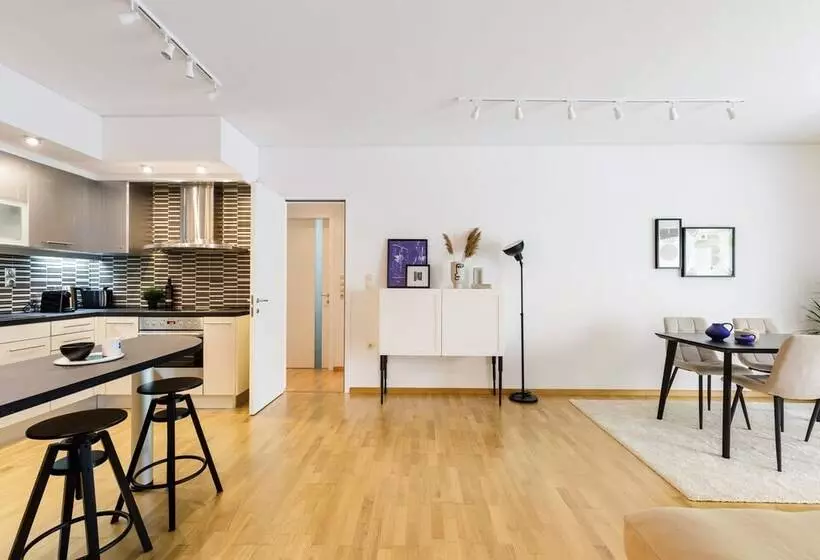 Modern 1bd Apartment Close To The Acropolis Museum By Upstreet