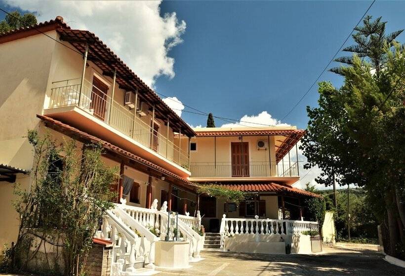 پانسیون Petros Giatras   Rooms