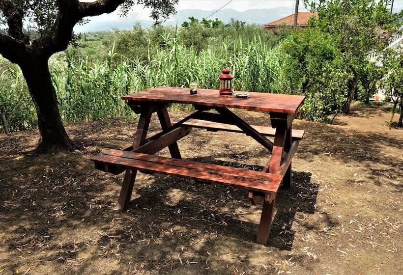 پانسیون Petros Giatras   Rooms