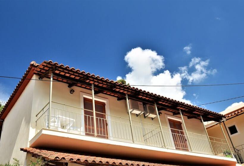 پانسیون Petros Giatras   Rooms