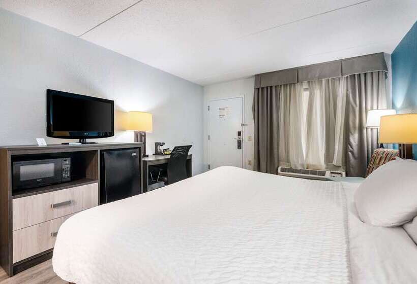 בית מלון כפרי Clarion Inn Cleveland Near University