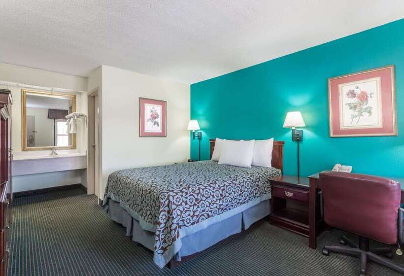 בית מלון כפרי Days Inn By Wyndham Marianna