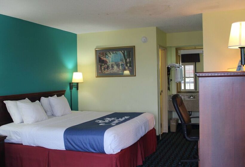 בית מלון כפרי Days Inn By Wyndham Marianna