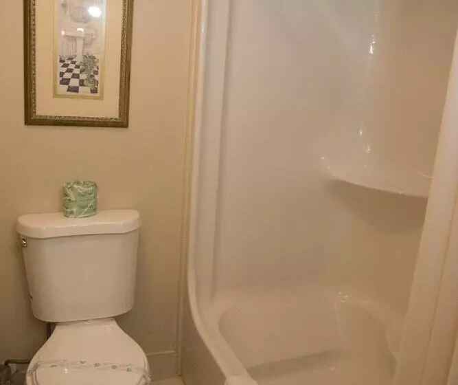 Отель Hampton Falls Inn