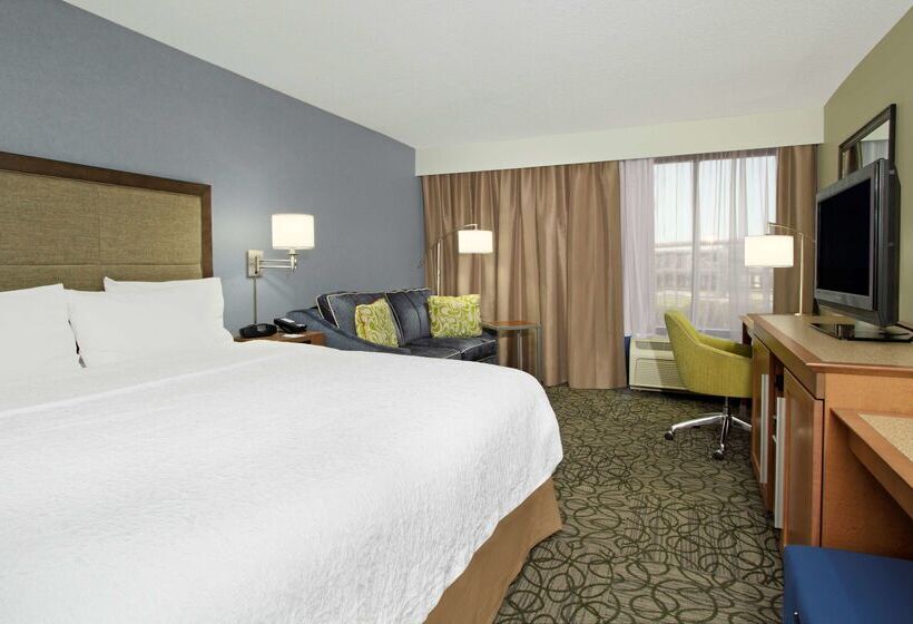 هتل Hampton Inn Austin/airport Area South