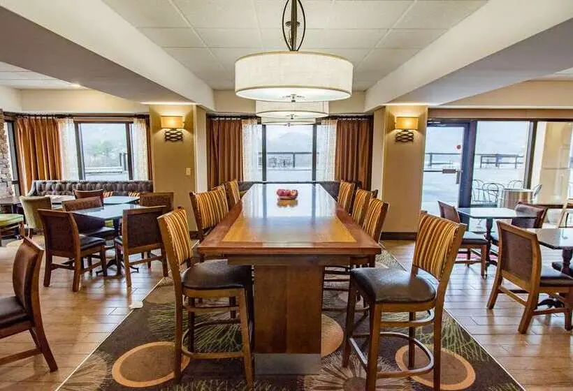 ホテル Hampton Inn Caryvillei75/cove Lakestate Park