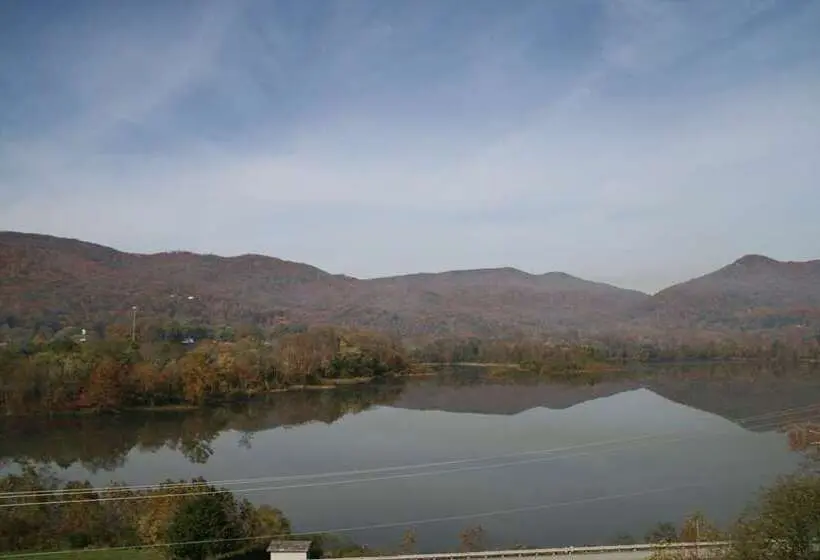 ホテル Hampton Inn Caryvillei75/cove Lakestate Park