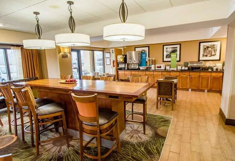 ホテル Hampton Inn Caryvillei75/cove Lakestate Park