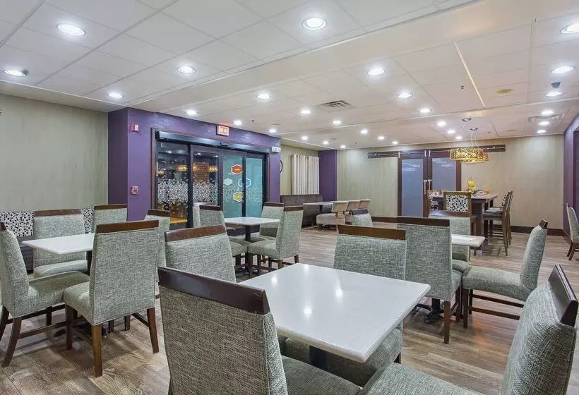 בית מלון כפרי Hampton Inn Cullman