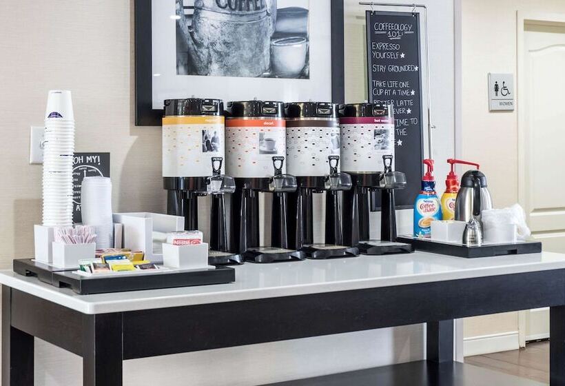 בית מלון כפרי Hampton Inn Douglas