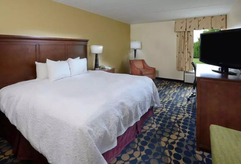 هتل Hampton Inn Fayetteville Fort Liberty