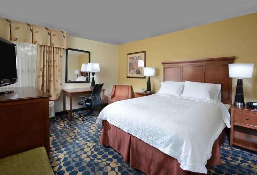 فندق Hampton Inn Fayetteville Fort Liberty