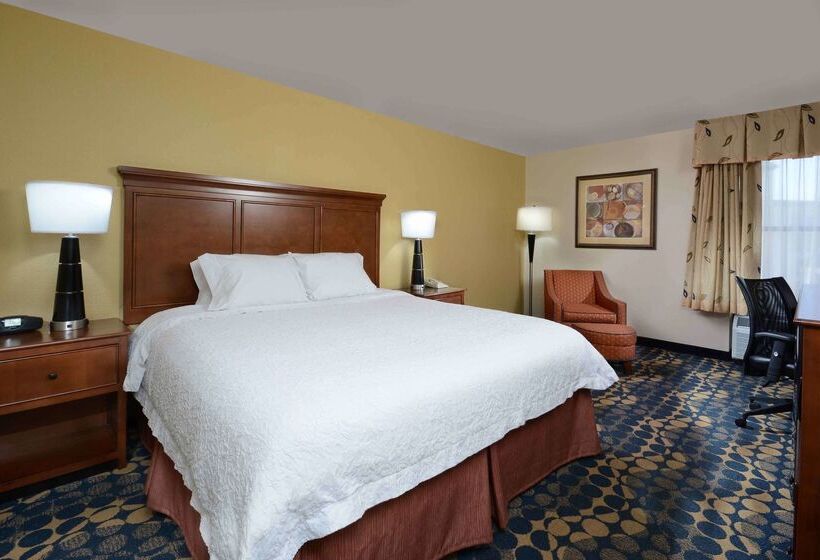 فندق Hampton Inn Fayetteville Fort Liberty