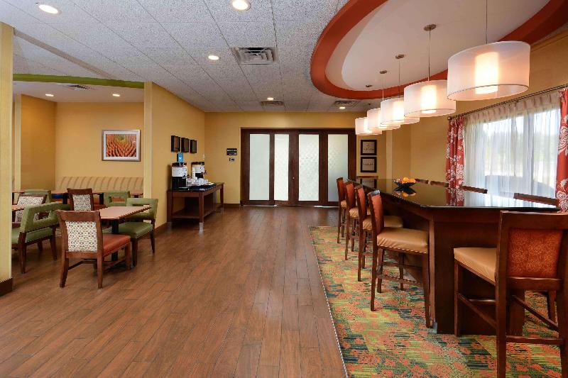 فندق Hampton Inn Fayetteville Fort Liberty
