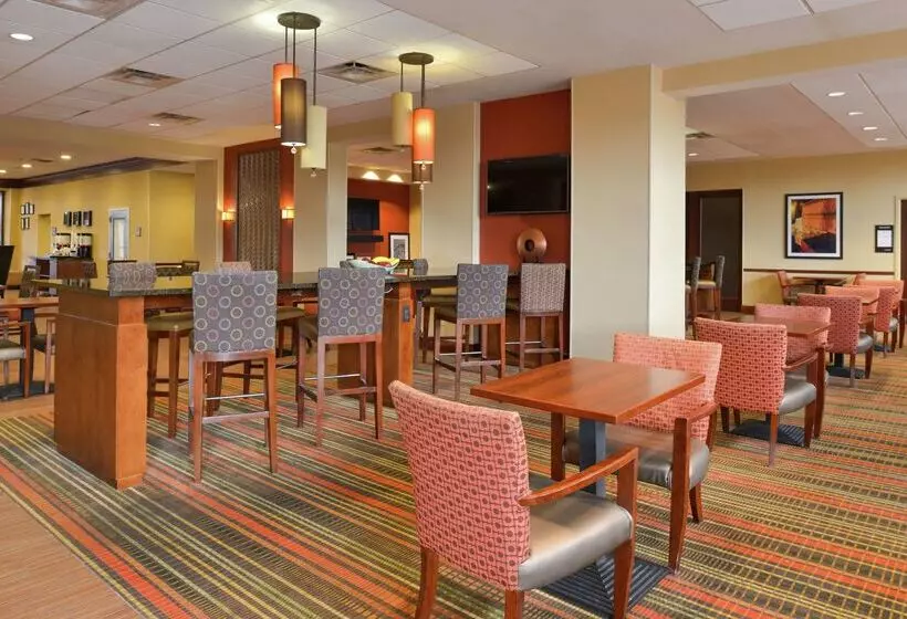 ホテル Hampton Inn Frederick