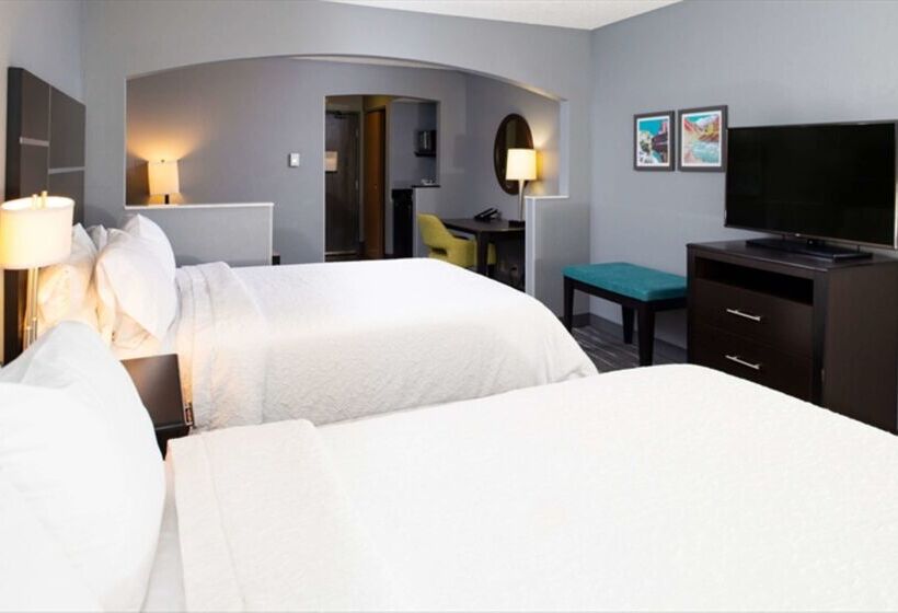 Отель Hampton Inn Glenwood Springs