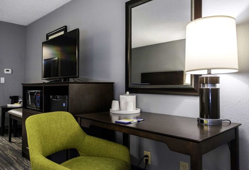 בית מלון כפרי Hampton Inn Kinston