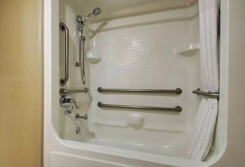 호텔 Hampton Inn Lebanon