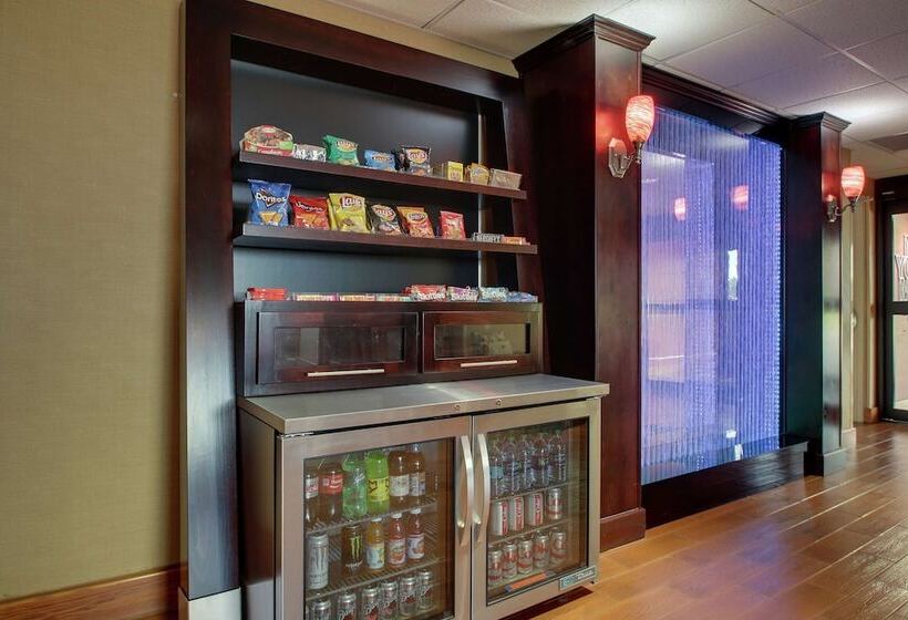 Отель Hampton Inn Lebanon