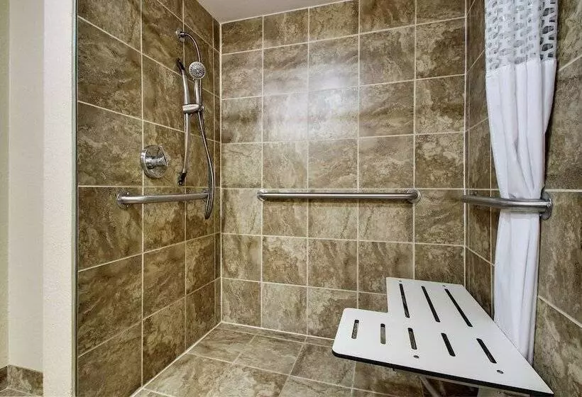 호텔 Hampton Inn Lebanon