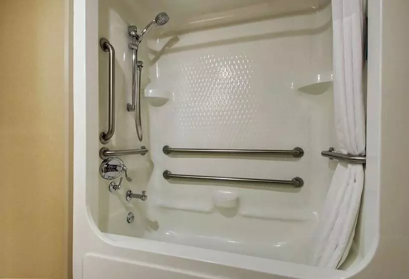 호텔 Hampton Inn Lebanon