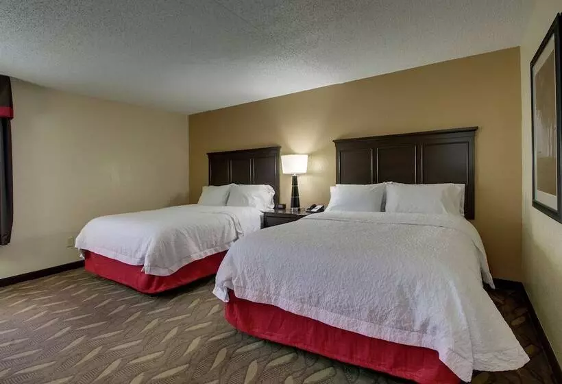 호텔 Hampton Inn Lebanon