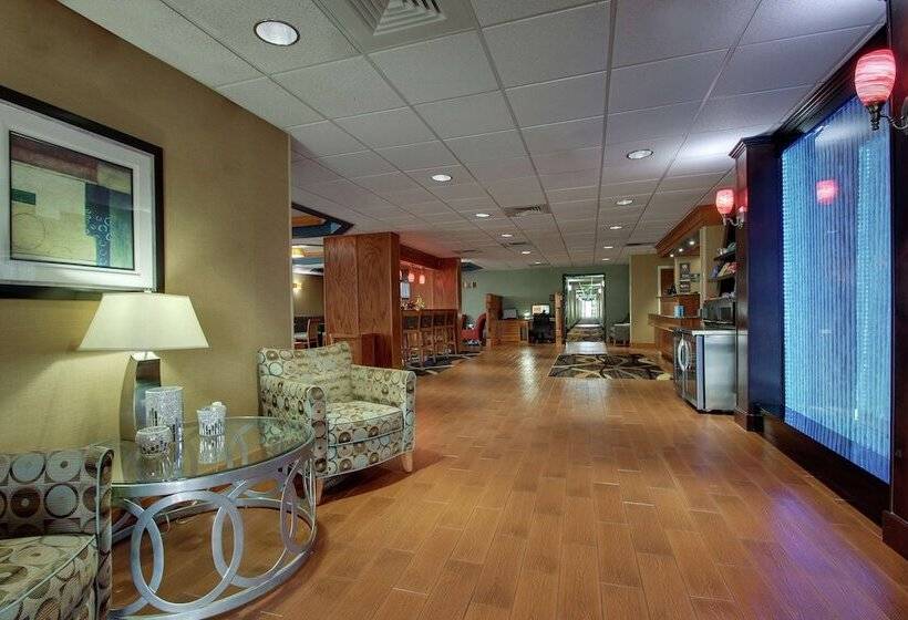 Отель Hampton Inn Lebanon