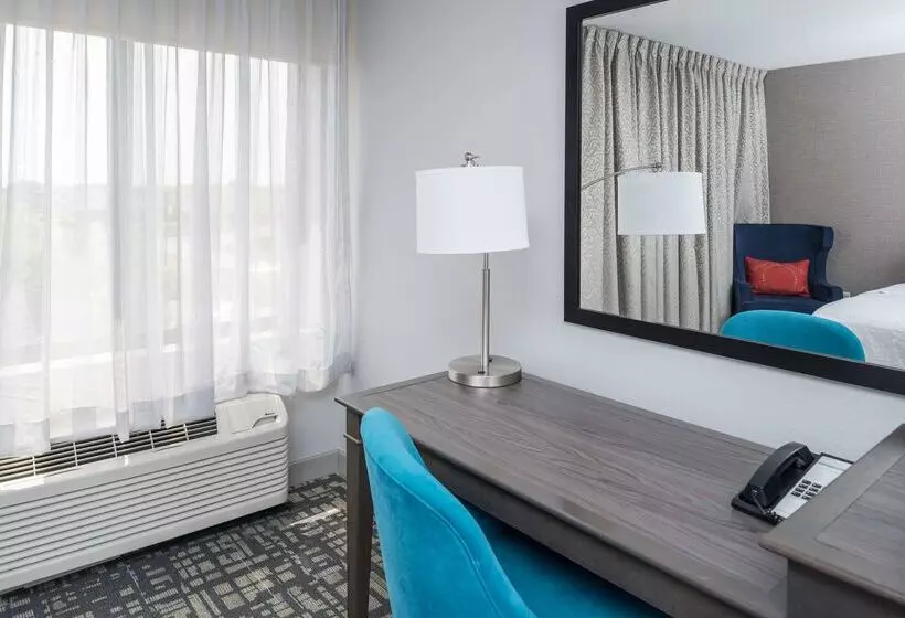 هتل Hampton Inn North Sioux City