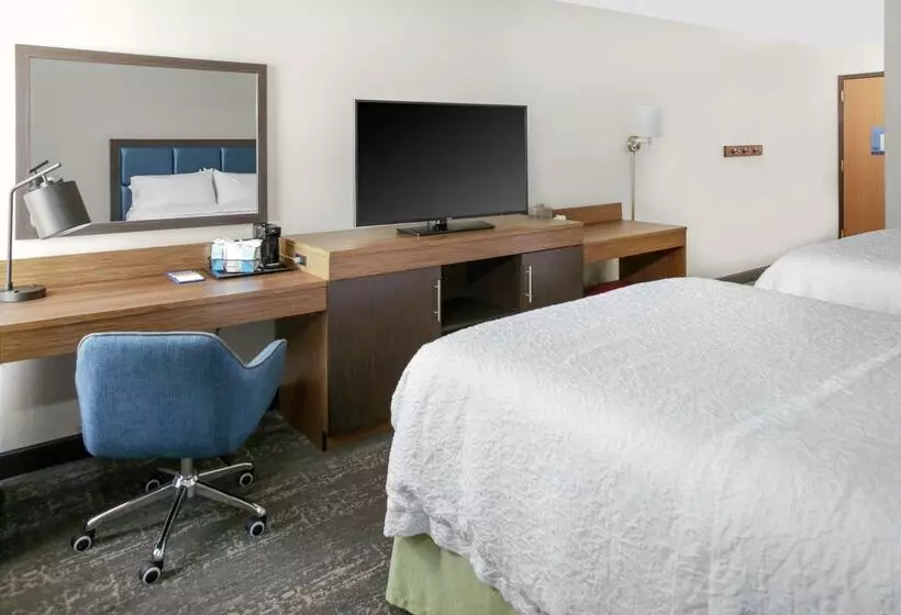 هتل Hampton Inn Portage