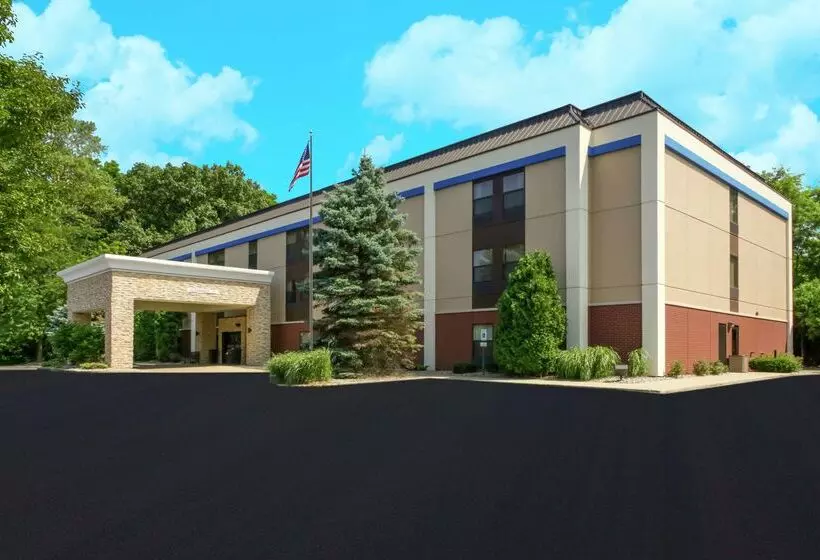 هتل Hampton Inn Portage