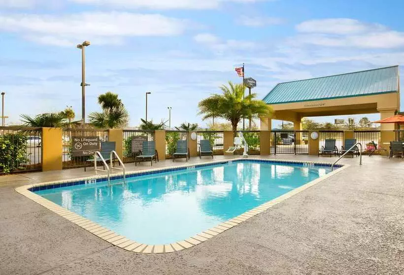 호텔 Hampton Inn Slidell