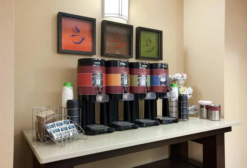 ホテル Hampton Inn Slidell