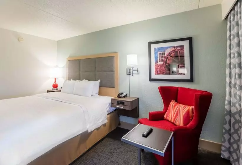 هتل Hampton Inn St. Charles St. Peters