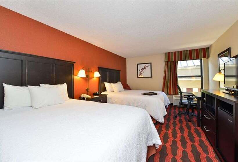 فندق Hampton Inn Sturgislagrange Area