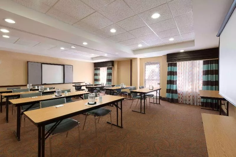 酒店 Hampton Inn & Suites Ft. Lauderdale Arpt/south Cruise Port